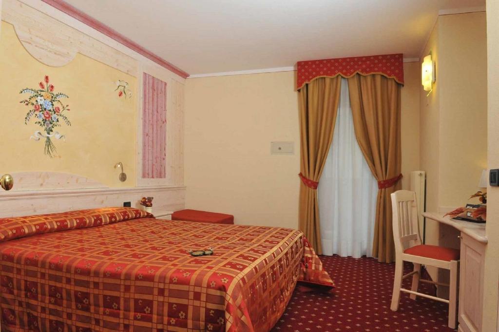 Hotel Val Di Sole Mezzana  Oda fotoğraf